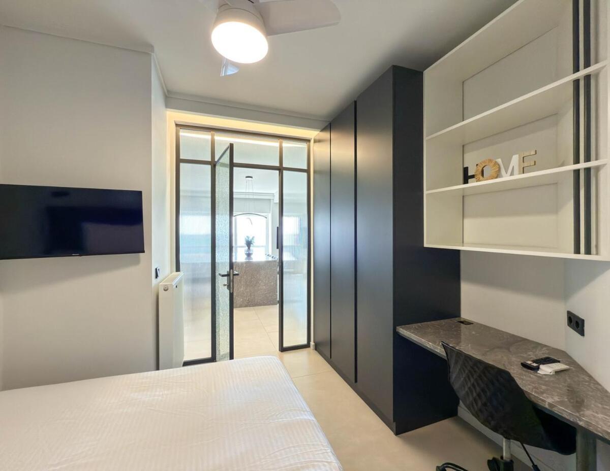 Luxury Sea View Retreat Apartment Tesalonika Bagian luar foto