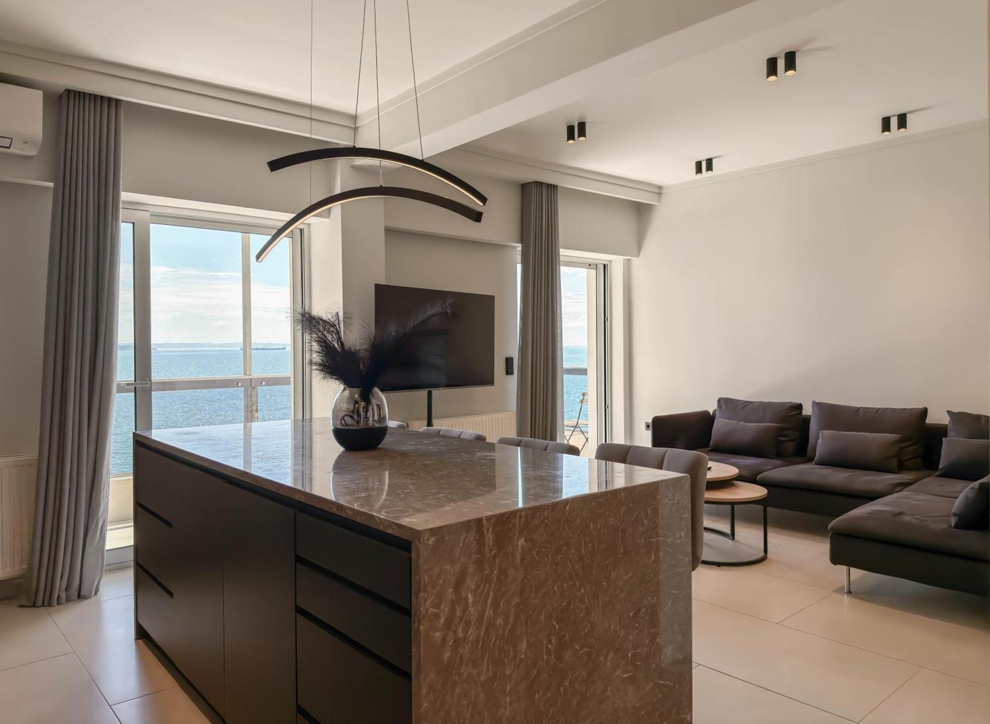 Luxury Sea View Retreat Apartment Tesalonika Bagian luar foto