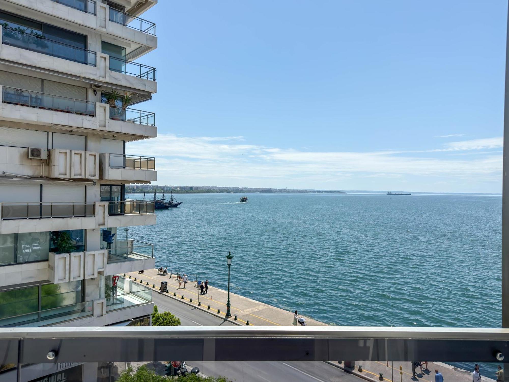 Luxury Sea View Retreat Apartment Tesalonika Bagian luar foto